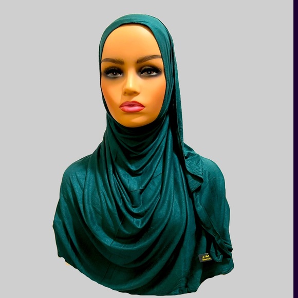 Jersey Hijab Made in Dubai UAE -  Imported By Me - Picture 2 of 5